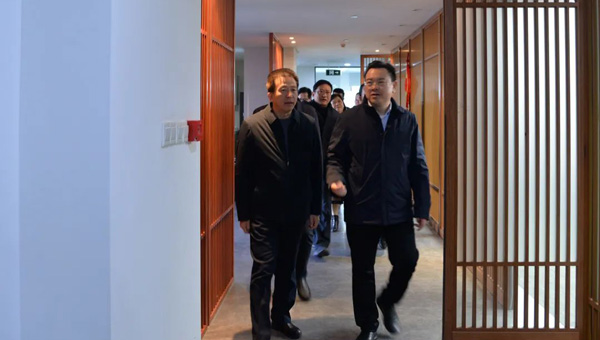兴发娱乐[苏州景物园林设计,苏州景物园林施工,苏州文物古建修缮,苏州香山制造,苏州园林设计,苏州景物园林设计,苏州园林制造,苏州景物园林制造,苏州古修建修复]