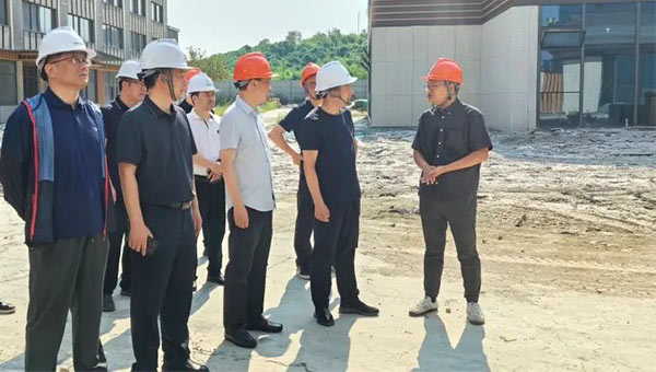 兴发娱乐[苏州景物园林设计,苏州景物园林施工,苏州文物古建修缮,苏州香山制造,苏州园林设计,苏州景物园林设计,苏州园林制造,苏州景物园林制造,苏州古修建修复]