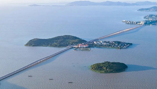 兴发娱乐[苏州景物园林设计,苏州景物园林施工,苏州文物古建修缮,苏州香山制造,苏州园林设计,苏州景物园林设计,苏州园林制造,苏州景物园林制造,苏州古修建修复]