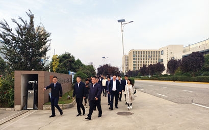 团市委、市贸促会、市青企协一行到UG环球集团泾河产业园调查互换